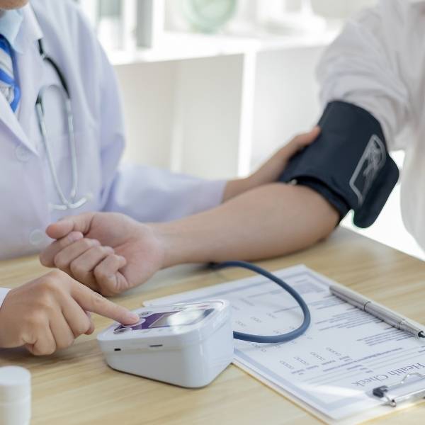 Hipertensión: Tipos, síntomas y cómo controlar la presión arterial